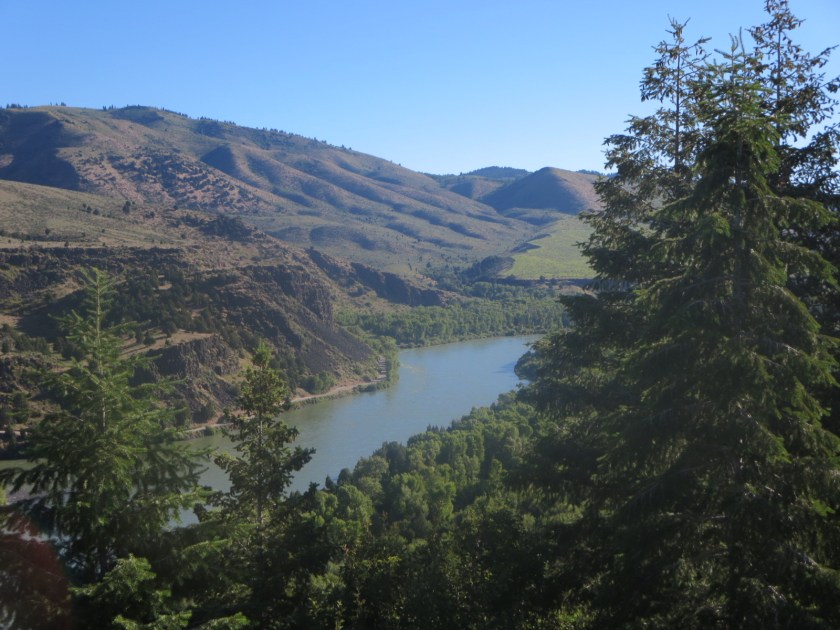 EFC7661E-5AC4-4988-9798-C5AA3770C406