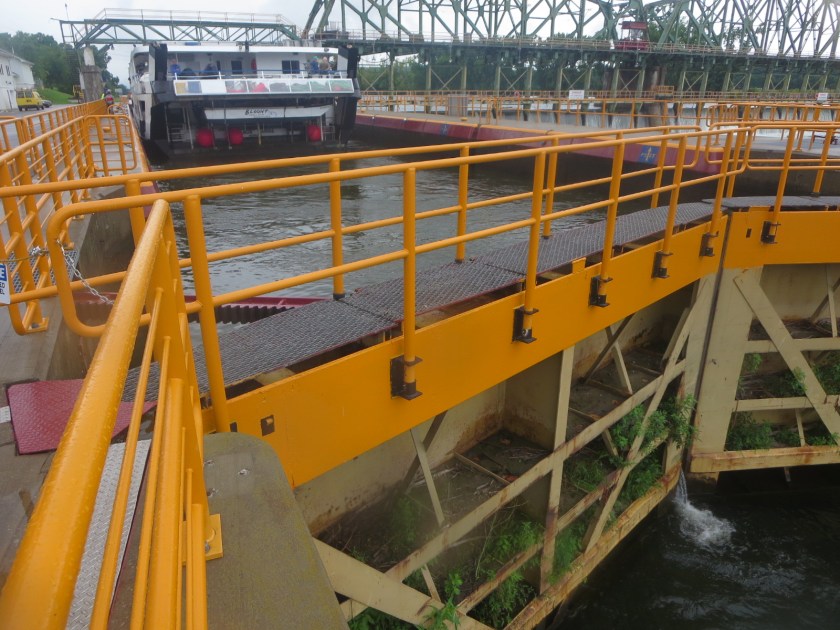 40E27F6D-9C57-43B2-8936-C99097368AB0