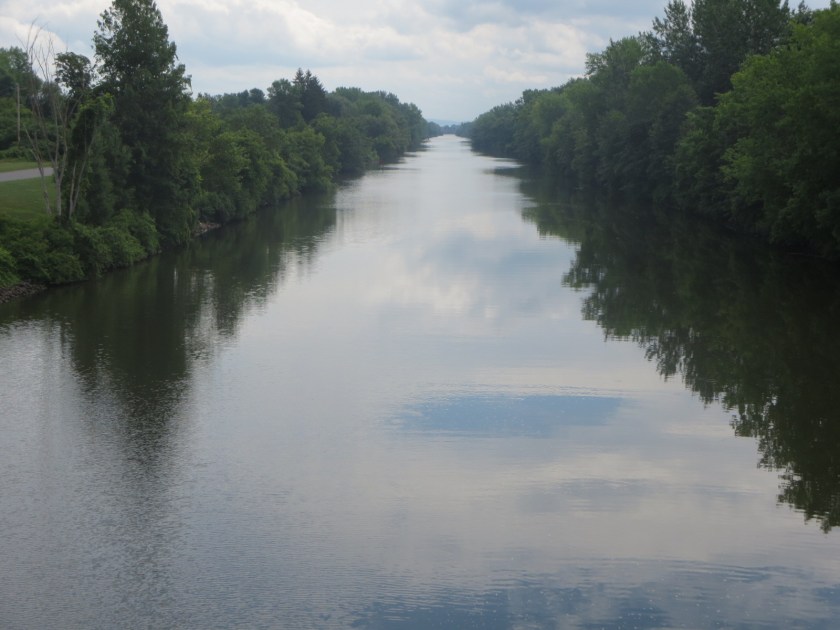 902643A2-58CE-40CB-B887-F1000FA093EB