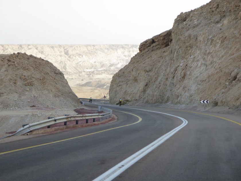 818DC6CB-0159-453F-965A-CD60DE25339E